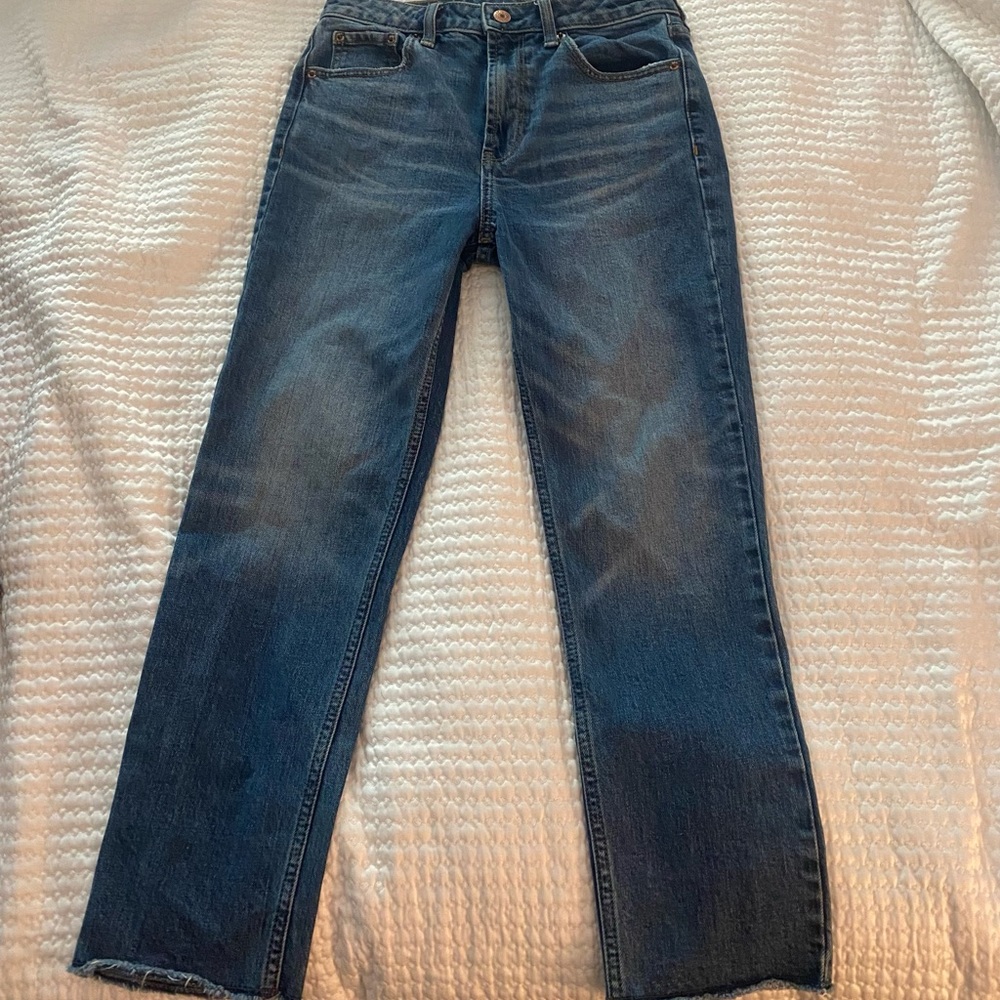 Gap Teen 1969 medium wash, distressed ankles. Girlfriend High-Rise. Sz 14stretch